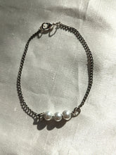 Load image into Gallery viewer, light blue faux pearl bracelet
