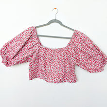 Load image into Gallery viewer, Handmade pink floral xtra puffy top
